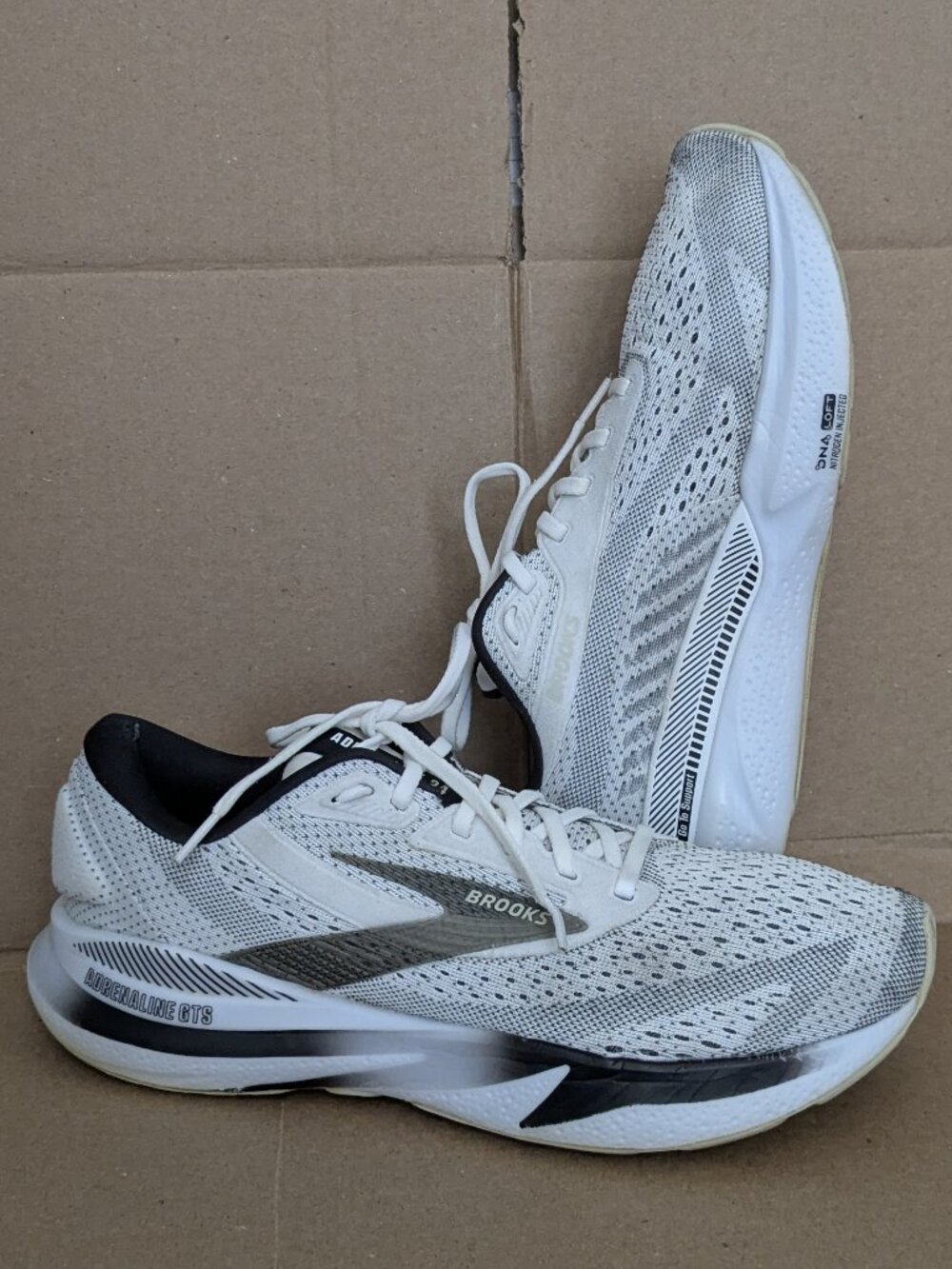 Brooks Adrenaline GTS 24 Road Running Shoes - Men's  Size 9.5 Gray . - Picture 2 of 14